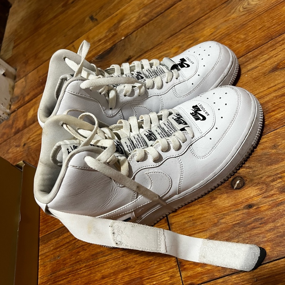 Nike High Top Sneakers, Women’s 8, Black&White - Picture 1 of 4